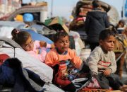 Ribuan orang menunggu untuk kembali ke Gaza utara, Trump mendesak Yordania, Mesir untuk menerima warga Palestina