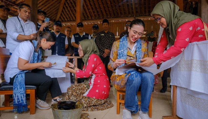 Menpar Kunjungi Desa Wukirsari Peraih “Best Tourism Village UNWTO 2024”