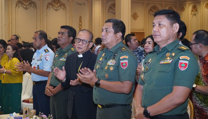 Irdam XIV/Hsn Hadiri Perayaan Natal Oikumene Umat Kristiani Sulsel