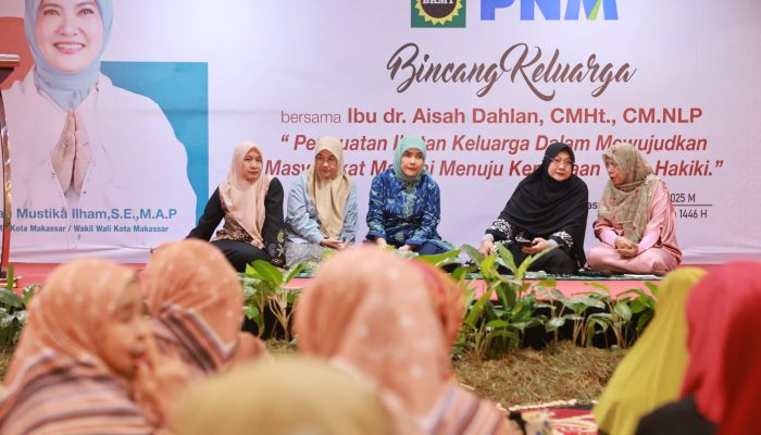 Aliyah Mustika Ilham Menghadiri Bincang Keluarga Besar BKMT Bersama PT PNM