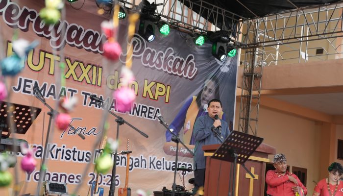 Hadiri Perayaan Hari Raya Paskah, Munafri Pesan Mari Sama-sama Jaga Makassar Kota Inklusif Bagi Semua Agama