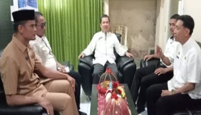 Anggota DPRD Kota Makassar, Adi Akbar Tinjau Persiapan SPMB 2025