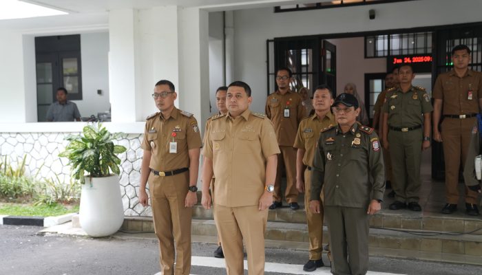 Tanamkan Semangat Nasionalisme, Munafri Ajak Pegawai Pemkot Makassar Nyanyikan Lagu Indonesia Raya