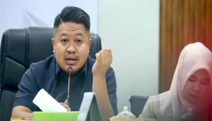 Komisi D DPRD Makassar Desak Disdik Tambah Kouta Rombongan Belajar
