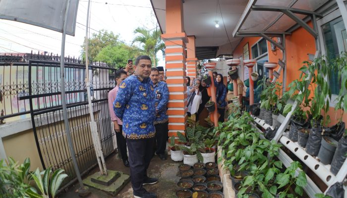 Wali Kota Munafri Tinjau Kesiapan Kelurahan di Mariso Jelang Lomba Terpadu 2025