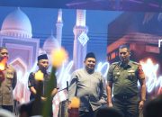 Wali Kota Makassar Lepas Peserta Pawai Obor Festival Muharram di Masjid Al-Markaz