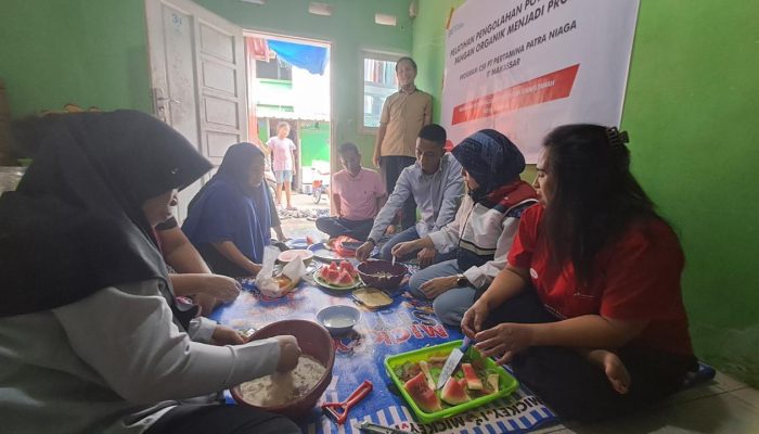 Pertamina Patra Niaga Sulawesi Berikan Pendamingan UMKM Olahan Kulit Semangka Jadi Cemilan Bernilai Ekonomi