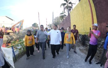 Tekankan Kebersihan Lingkungan, Wali Kota Munafri Pimpin Kerja Bakti di Kanal Jongaya