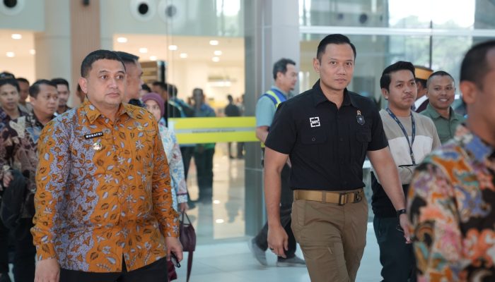 Wali Kota dan Wawali Makassar Dampingi Menko AHY Tinjau IPAL Losari
