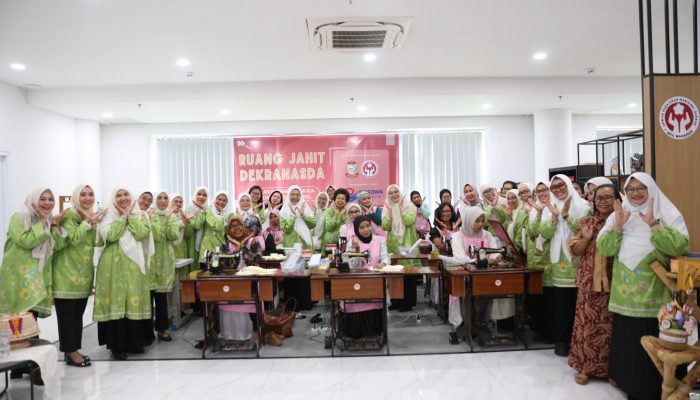 Dekranasda Makassar Buka Ruang Kreatif bagi Perajin Perempuan Lewat Pelatihan Menjahit