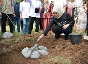 Hadiri Peletakan Batu Pertama, Aliyah Mustika Ilham Apresiasi Inisiatif Alumni Fakultas Pertanian Unhas