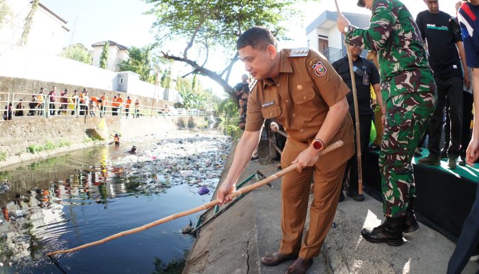 Pimpin Apel Pembersihan, Munafri Serukan Warga Kelola Sampah dari Rumah