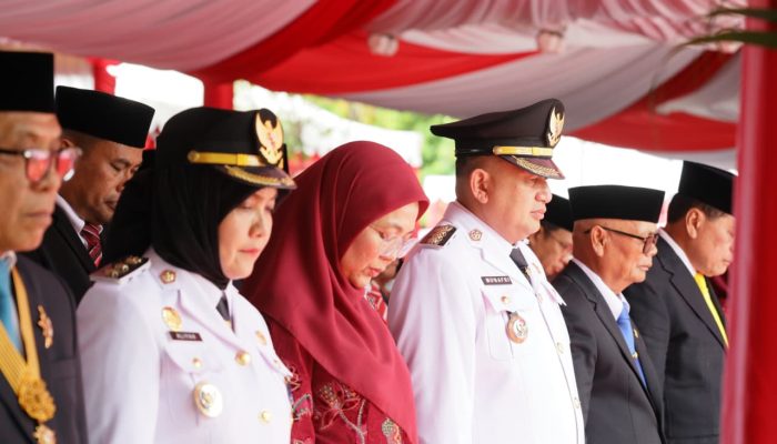 Munafri–Aliyah dan Ketua TP PKK, Hadiri Upacara Kemerdekaan ke-80 RI di Rujab Gubernur