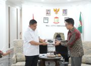 Wali Kota Makassar Dukung Pemberdayaan Warga di Era Taksi Listrik