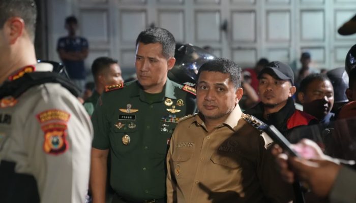 Pantau Lokasi Konflik, Munafri Instruksikan Satpol PP Bantu TNI-Polri Siaga di Tallo