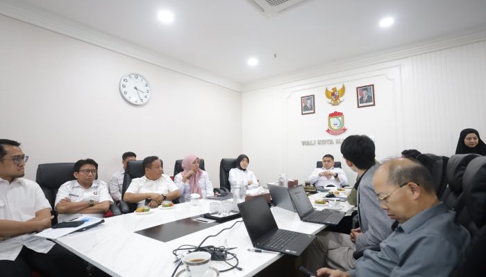 Investor Asal Tiongkok Paparkan Desain Stadion Untia di Hadapan Munafri-Aliyah