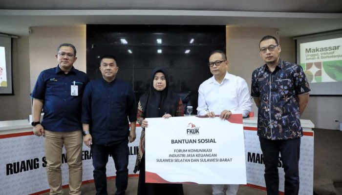 Salurkan Bantuan Sosial Korban Kerusuhan DPRD Makassar, Sekda Apresiasi FKIJK