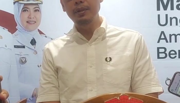 Tegas, Sekda Zulkifly Pastikan Pembelian Seragam Sekolah Gratis Hasil Efisiensi Belanja Daerah