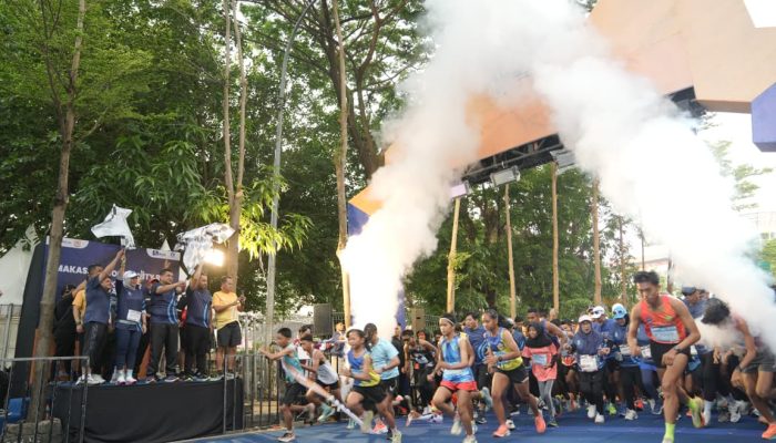 Munafri Lepas Ribuan Peserta SMAnSA RUN 2025