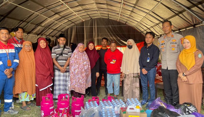 Pertamina Patra Niaga Sulawesi Salurkan Bantuan Korban Kebakaran di Kelurahan Watang Soreang