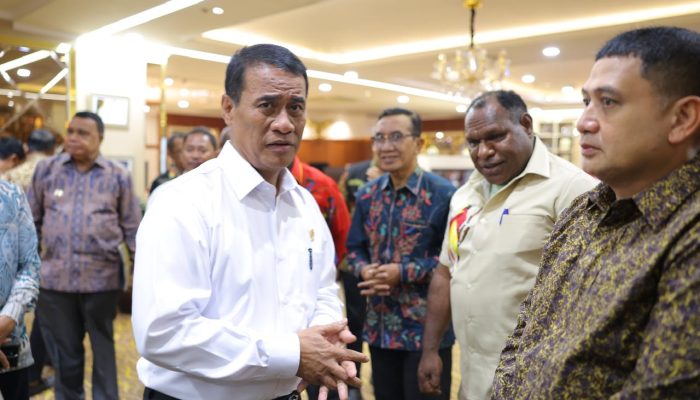 Bertemu Mentan Amran Sulaiman, Munafri Paparkan Program Green House Dukung Ketahanan Pangan