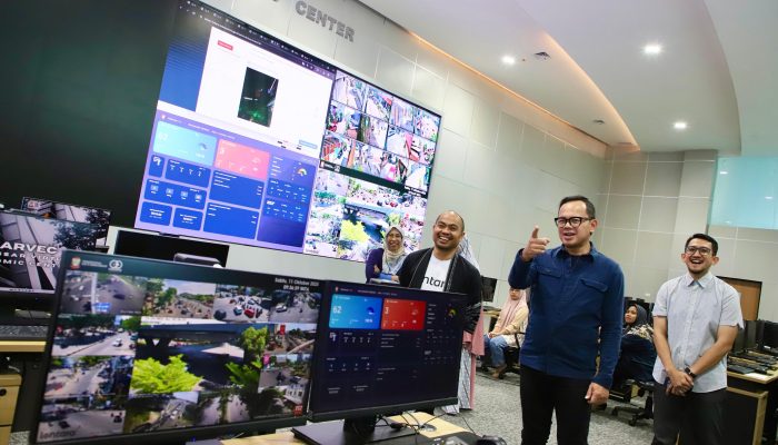 Kunjungi Command Center, Wamendagri: Puji Inovasi Pak Wali Munafri dan Pak Kadis Kominfo Roem