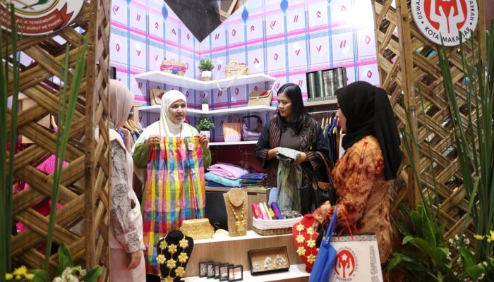 Handicraft Trade Fair 2025, Booth Dekranasda Makassar Jadi Perhatian Pengunjung