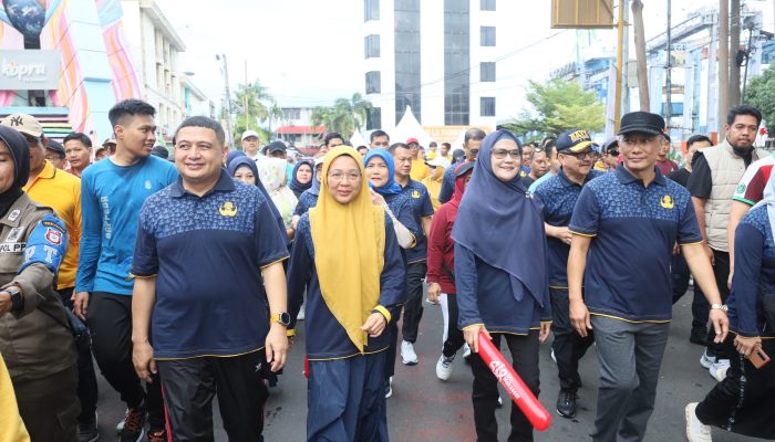 31 Ribu Warga Tumpah Ruah di Losari, Semarak Jalan Santai Warnai HUT Kota Makassar
