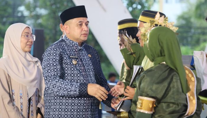 Penuh Haru, 33 Pasangan di Makassar Akhirnya Resmi Tercatat Negara Lewat Isbat Nikah Massal