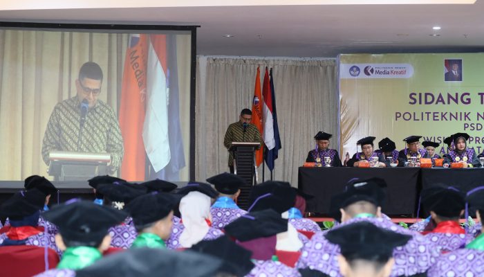 Wali Kota Makassar Perkenalkan Program Makassar Creative Hub di Hadapan Wisudawan Polimedia