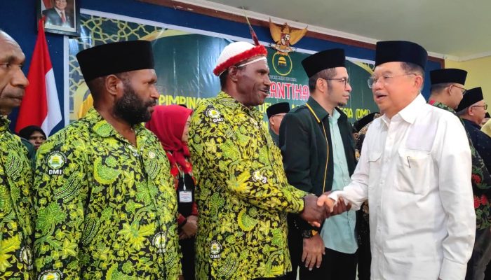 Jusuf Kalla Resmikan Pengurus DMI Empat Wilayah Papua, Serukan Pemberdayaan Umat