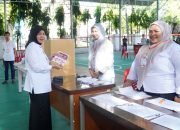 Berikan Hak Suara, Aliyah Mustika Ilham Tegaskan Pentingnya Partisipasi Warga di Pemilihan RT