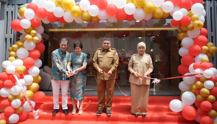 Munafri–Aliyah Resmikan Pabrik Tempered Glass Pertama di Sulsel