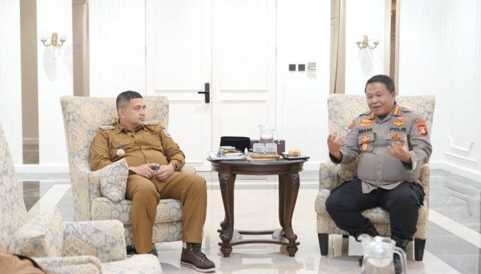 Wali Kota Makassar Dukung Penguatan Polmas Berbasis Kearifan Lokal Abbulo Sibatang