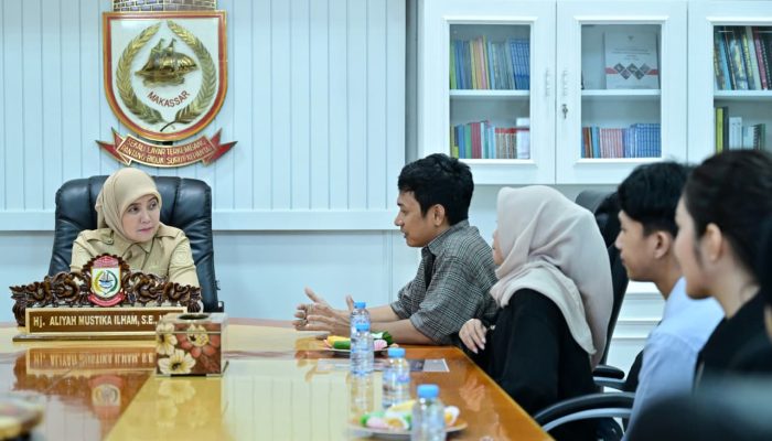 Aliyah Mustika Ilham Apresiasi Film Lokal “Uang Passolo”