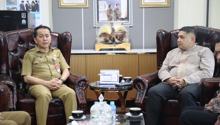 Bahas APBD hingga BUMD, Wali Kota Makassar Bertemu Dirjen Bina Keuangan Daerah