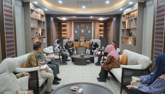 Pemkot Makassar Kaji Ulang Rencana PSEL demi Perlindungan Lingkungan