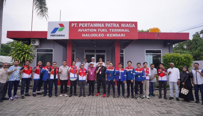 Antisipasi Lonjakan Penerbangan Ramadan, Wagub Sultra Pantau Stok Avtur