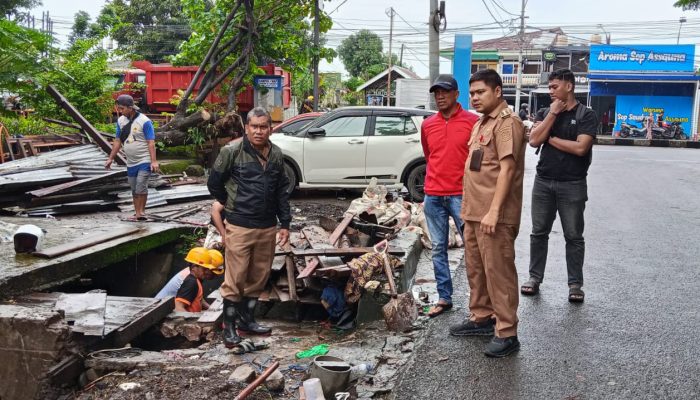 34 Tahun Jual Kambing, Pemkot Makassar Tertibkan Lapak PKL dan Kembalikan Fungsi Trotoar serta Drainase