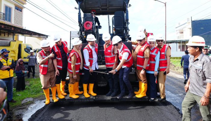 Gubernur Sulsel Groundbreaking Preservasi Jalan Rp274 Miliar, 209 Km Lintas Empat Daerah Ditangani