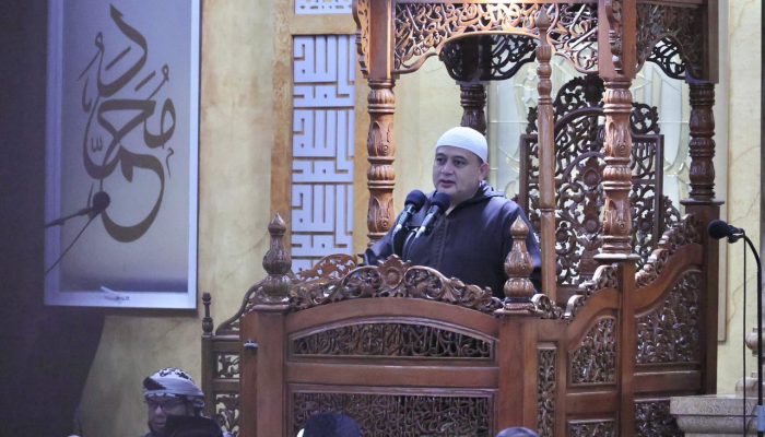 Safari Ramadan Hari ke-8, Munafri Subuh Berjamaah di Panakkukang dan Perkuat Peran RT/RW