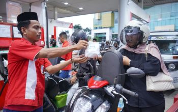 Pertamina Patra Niaga Sulawesi Bagikan Takjil di 178 SPBU Selama Ramadan
