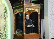 Munafri Berbaur dengan Warga di Safari Subuh Mariso, Serahkan Bantuan untuk Pengurus Masjid