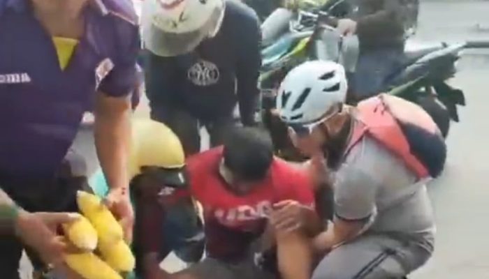 Aksi Spontan Kabag Ops Brimob di Gowa, Hentikan Kayuhan demi Tolong Korban Kecelakaan