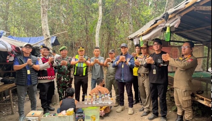Aparat Gabungan Gerebek Dua Lokasi di Banyuasin, Temukan Sabu dan 10 Bong